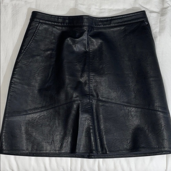 Zara Dresses & Skirts - Leather skirt